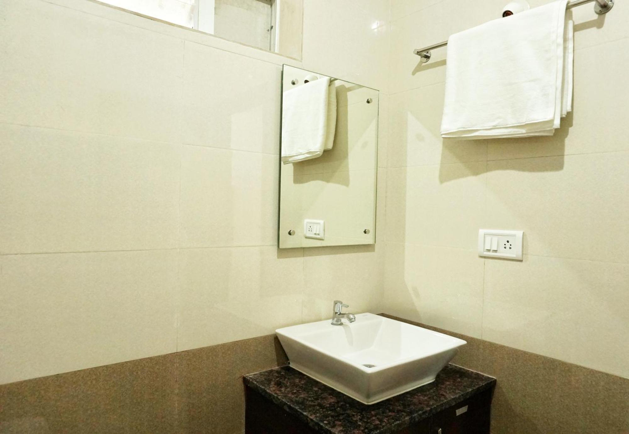 Hotel Gateway Suites Bangalore Airport Yelahanka Eksteriør bilde